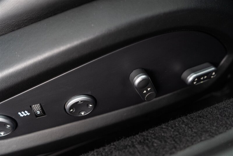 Used 2017 Ferrari California T RWD image 52