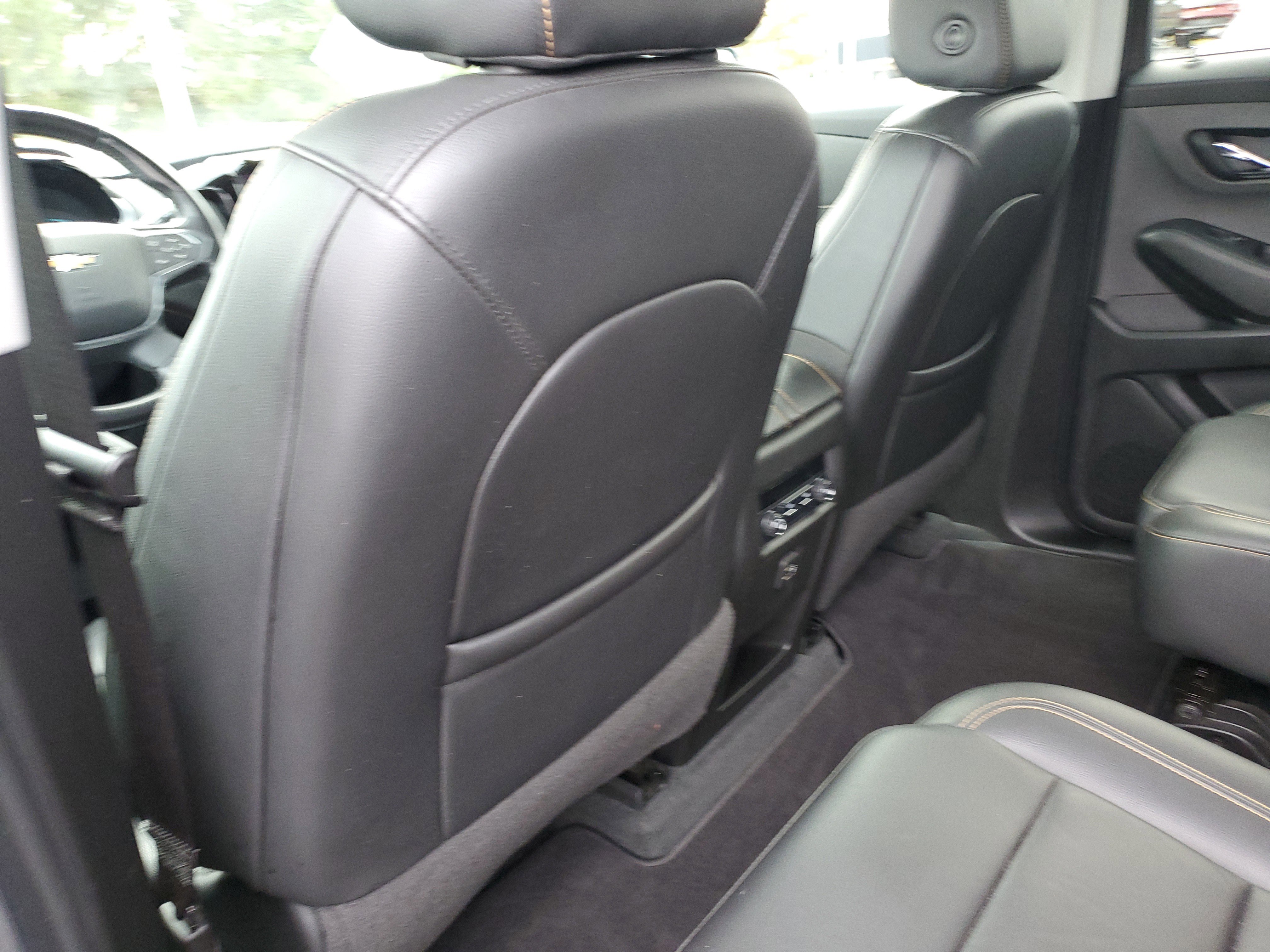 Used 2020 Chevrolet Traverse LT w/ Driver Confidence II Package image 11