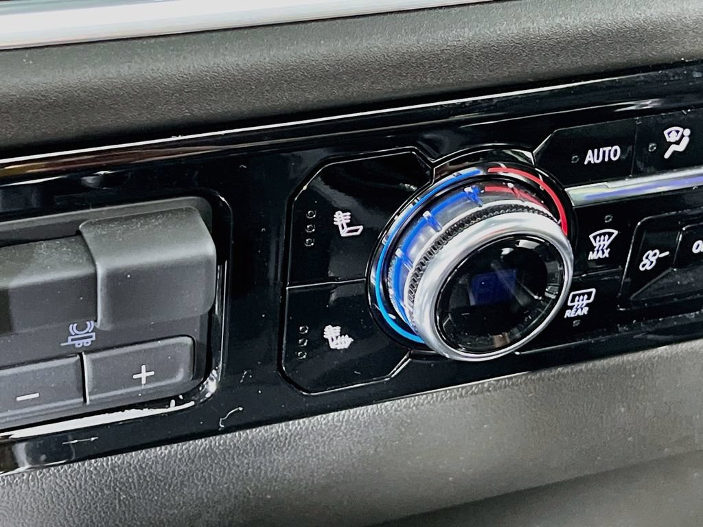 Certified 2026 GMC Sierra 1500 Elevation w/ Elevation Premium Package AWD/4WD image 19