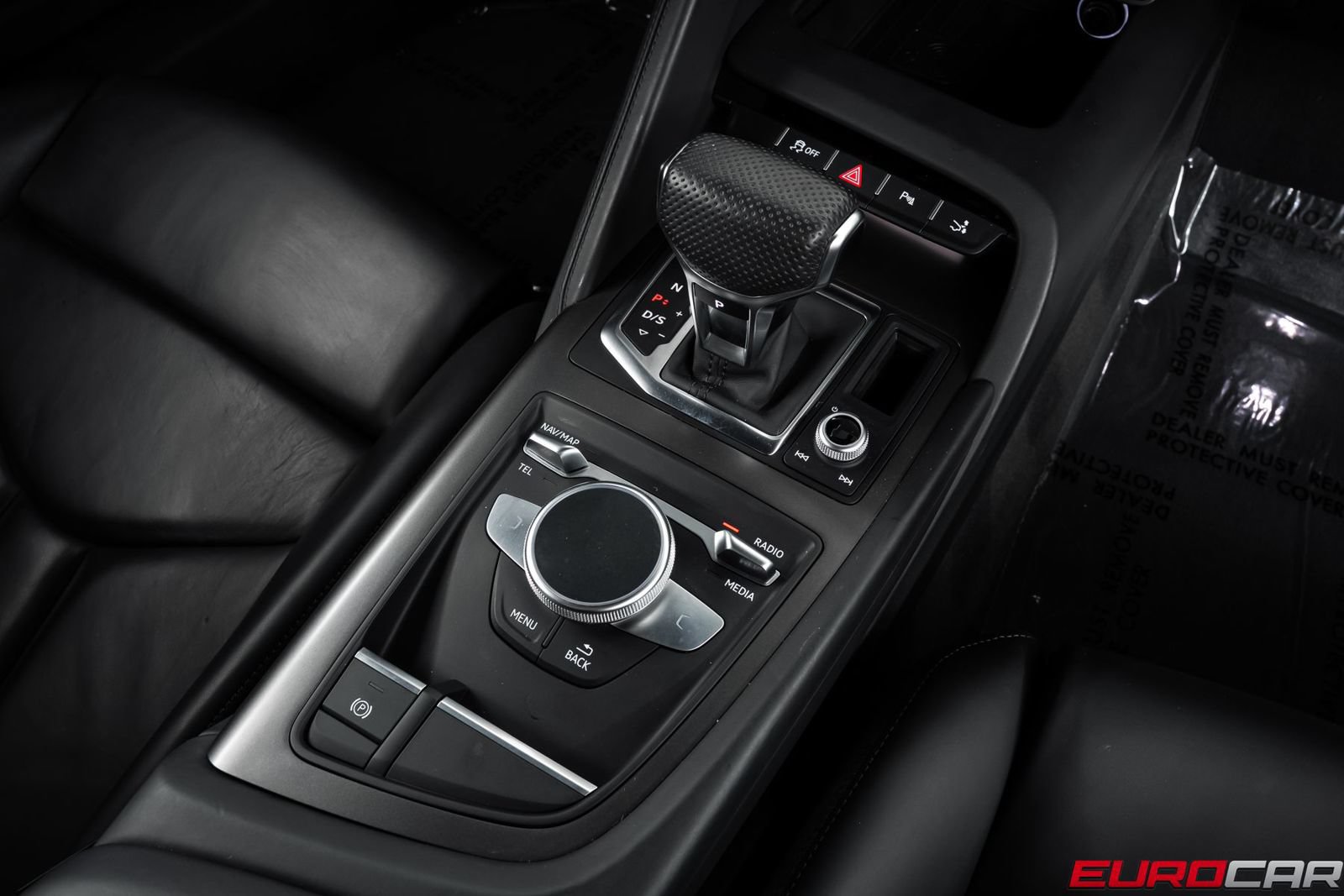 Used 2021 Audi R8 V10 w/ Premium Package RWD image 31