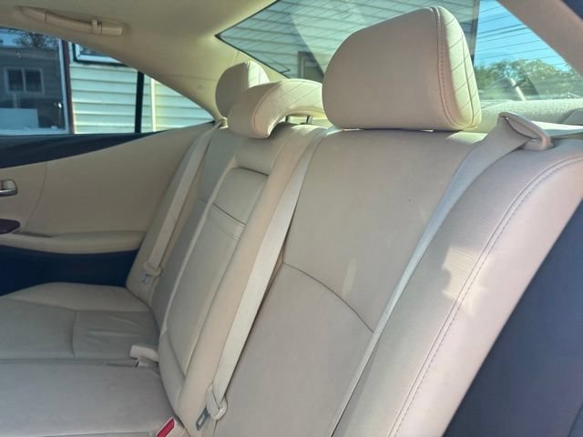 Used 2010 Lexus HS 250h w/ Preferred Accessory Package FWD image 13
