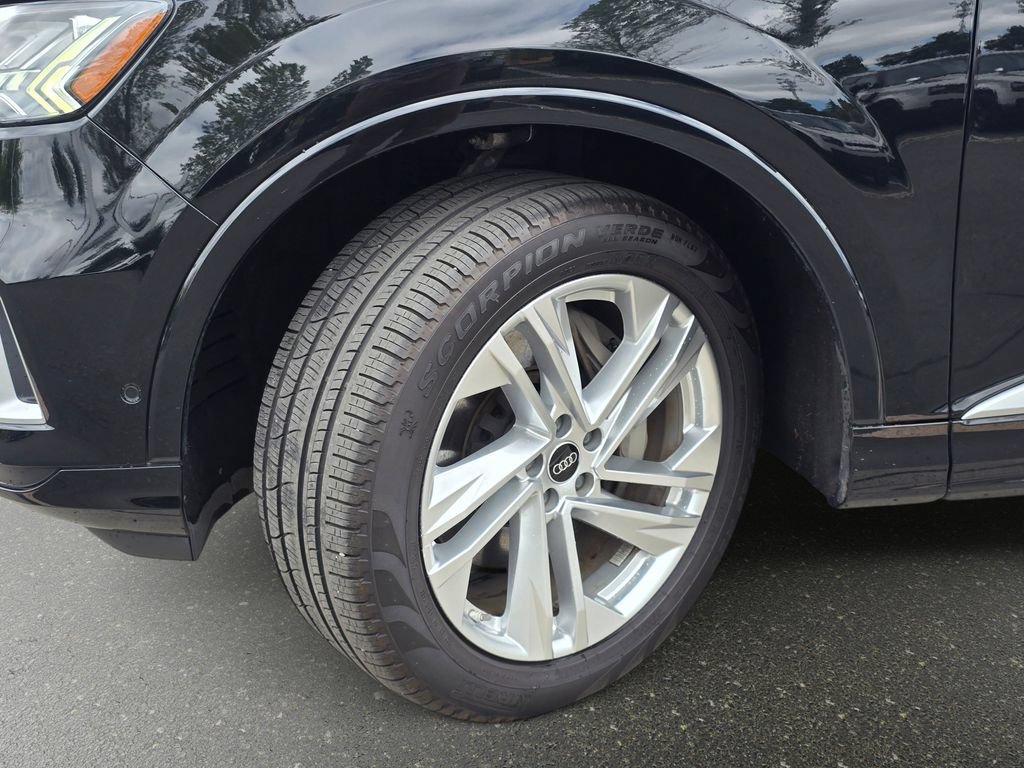 Used 2023 Audi Q7 3.0T Premium Plus AWD/4WD image 37
