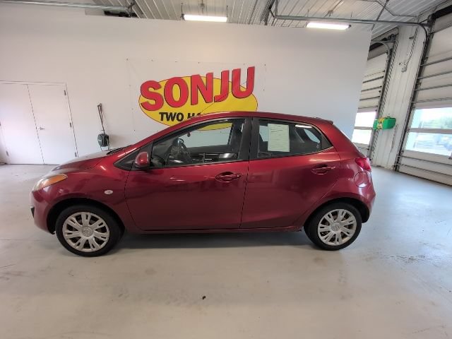 Used 2014 MAZDA MAZDA2 Sport FWD image 2