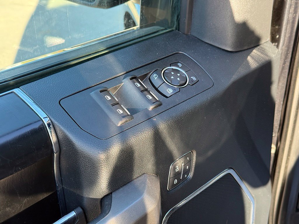 Used 2019 Ford F150 Platinum w/ Trailer Tow Package AWD/4WD image 13