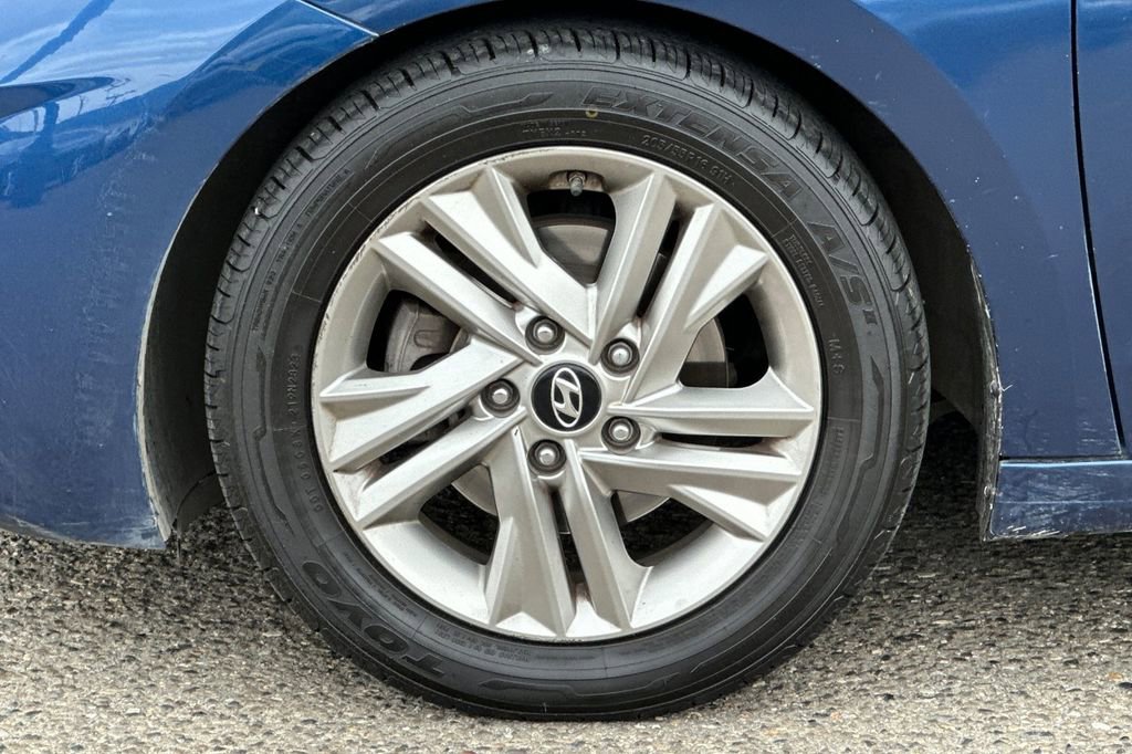 Used 2019 Hyundai Elantra SEL image 24