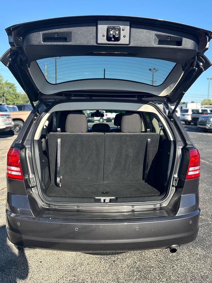 Used 2020 Dodge Journey SE w/ SE Popular Equipment Group FWD image 21