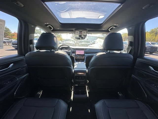 New 2025 Jeep Grand Cherokee L Overland AWD/4WD image 35