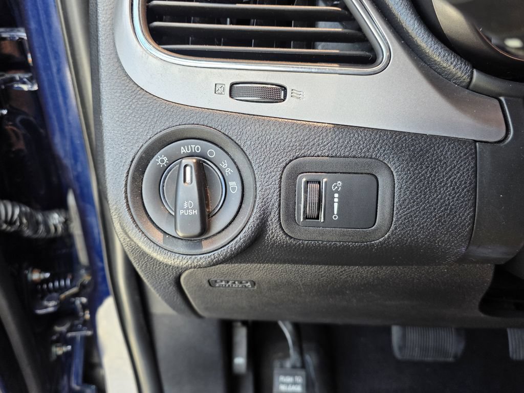 Used 2019 Dodge Journey Crossroad FWD image 20