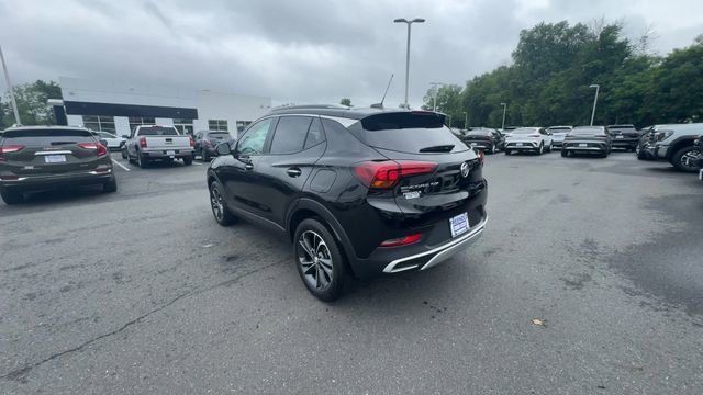 Used 2023 Buick Encore GX Select w/ Safety Package II AWD/4WD image 6