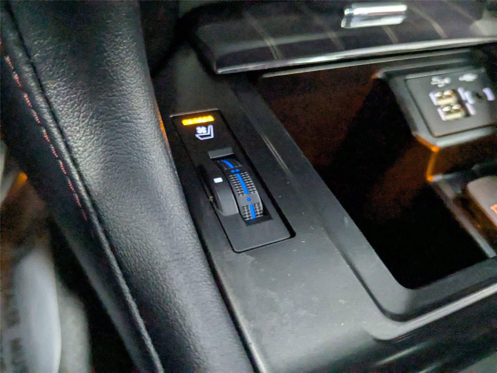 Used 2023 Lexus GX 460 Premium w/ Premium Package image 21