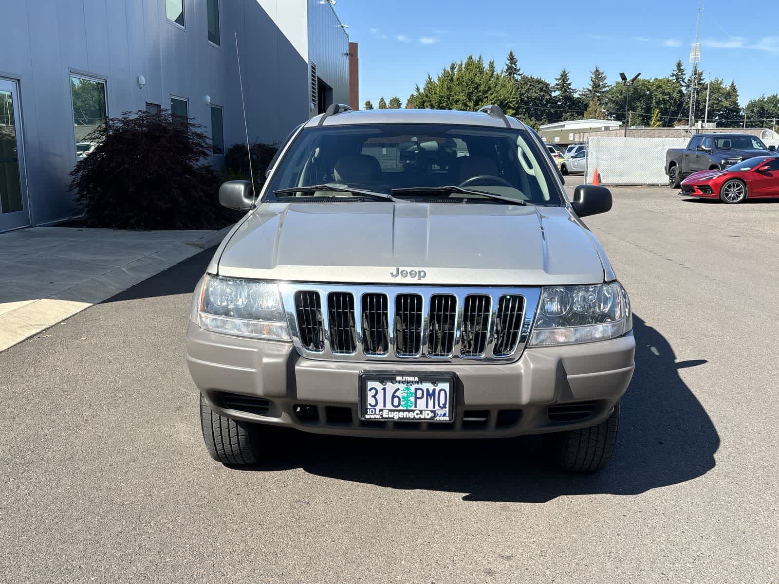 Used 2003 Jeep Grand Cherokee Laredo AWD/4WD image 8