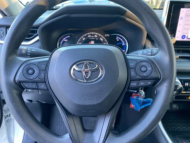 Used 2023 Toyota RAV4 LE image 7
