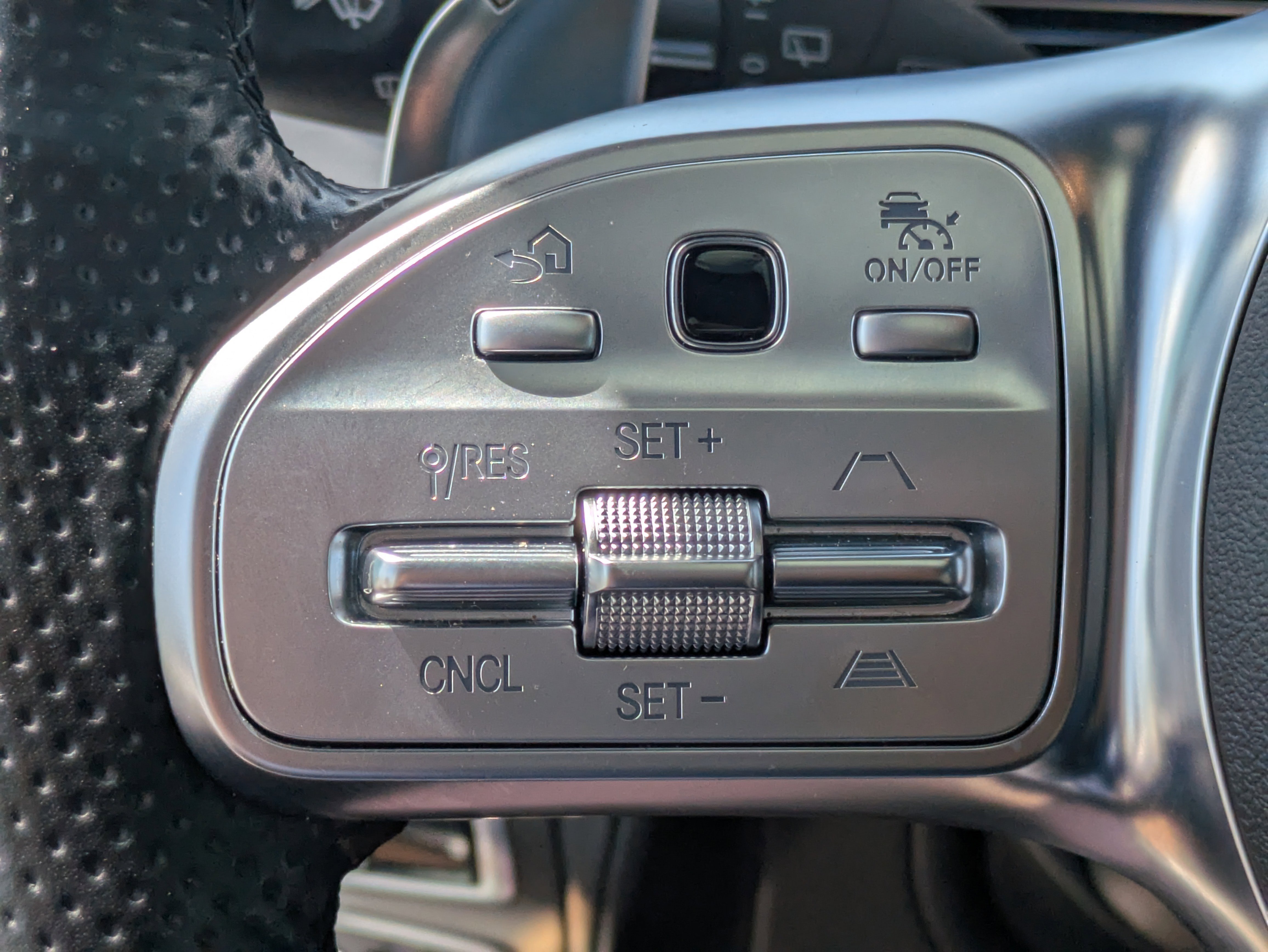 Certified 2023 Mercedes-Benz G 63 AMG 4MATIC image 26