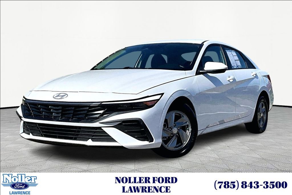 Used 2024 Hyundai Elantra SE