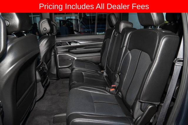 Used 2024 Jeep Wagoneer 4WD image 9