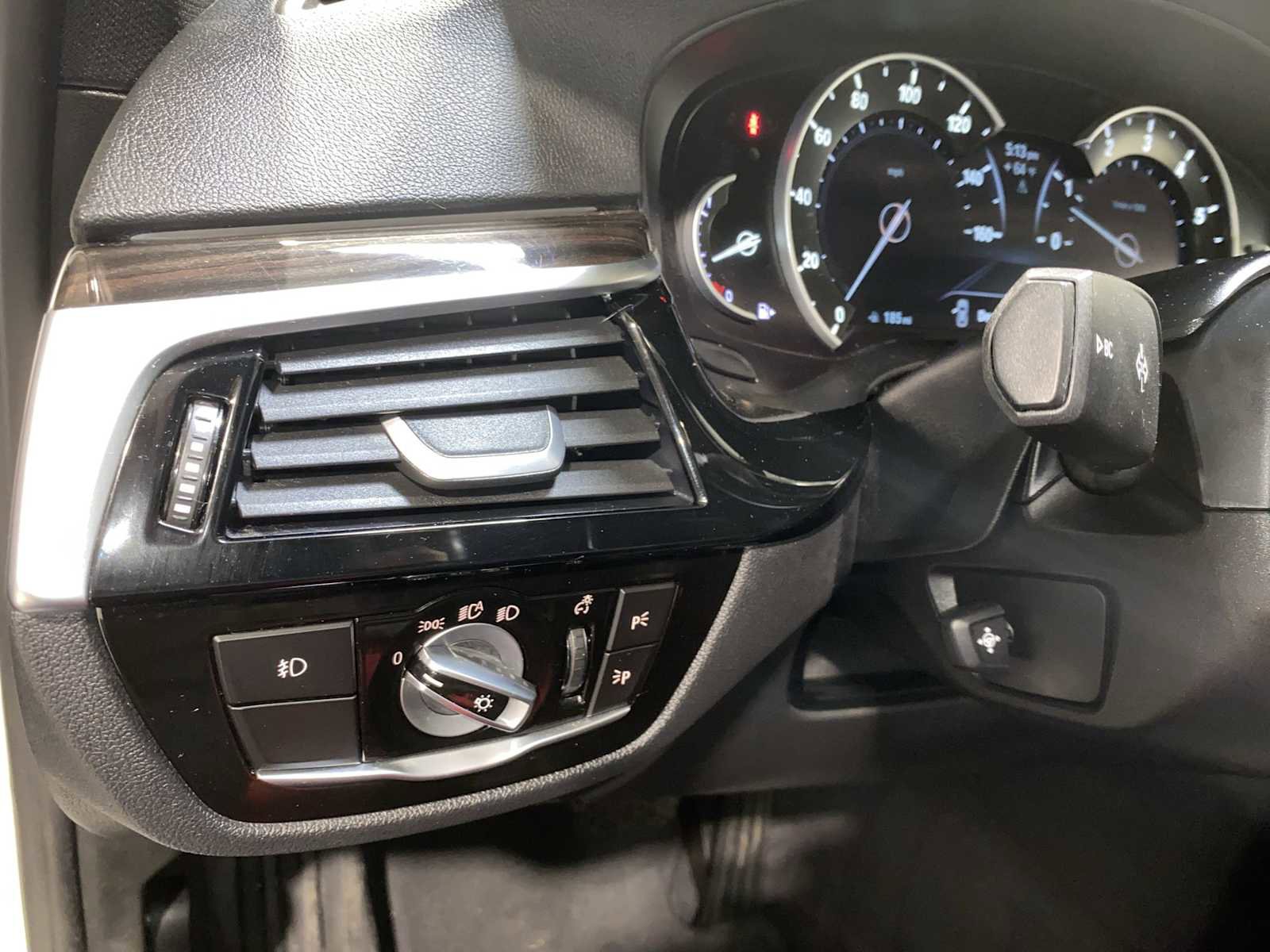 Used 2017 BMW 530i xDrive image 24