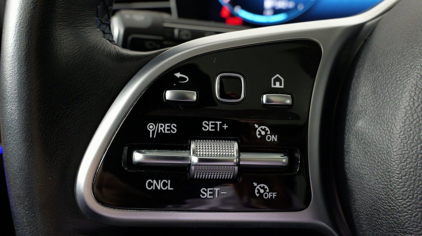 Used 2023 Mercedes-Benz GLE 350 4MATIC image 45