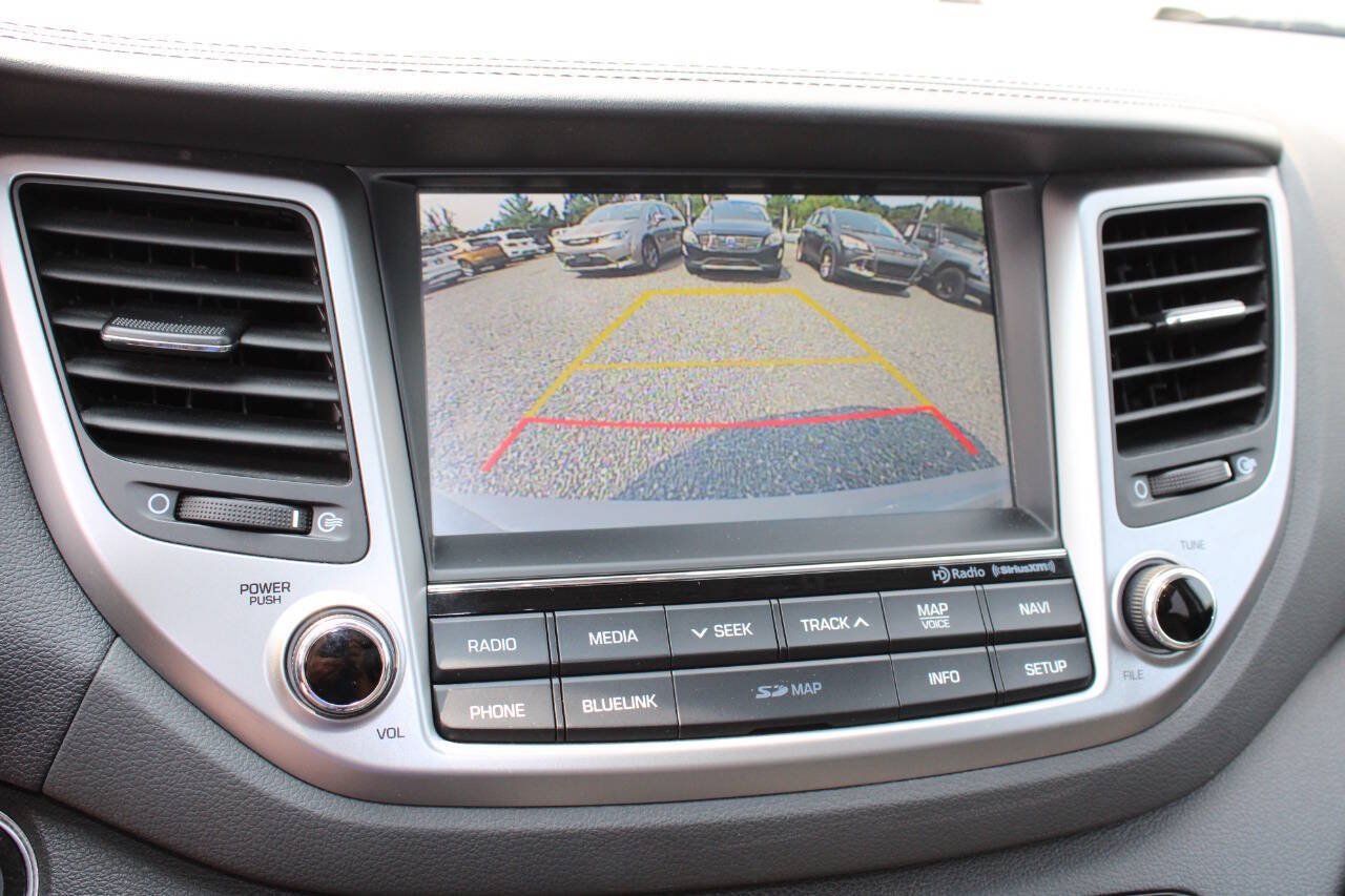 Used 2016 Hyundai Tucson Limited w/ Option Group 03 AWD/4WD image 16
