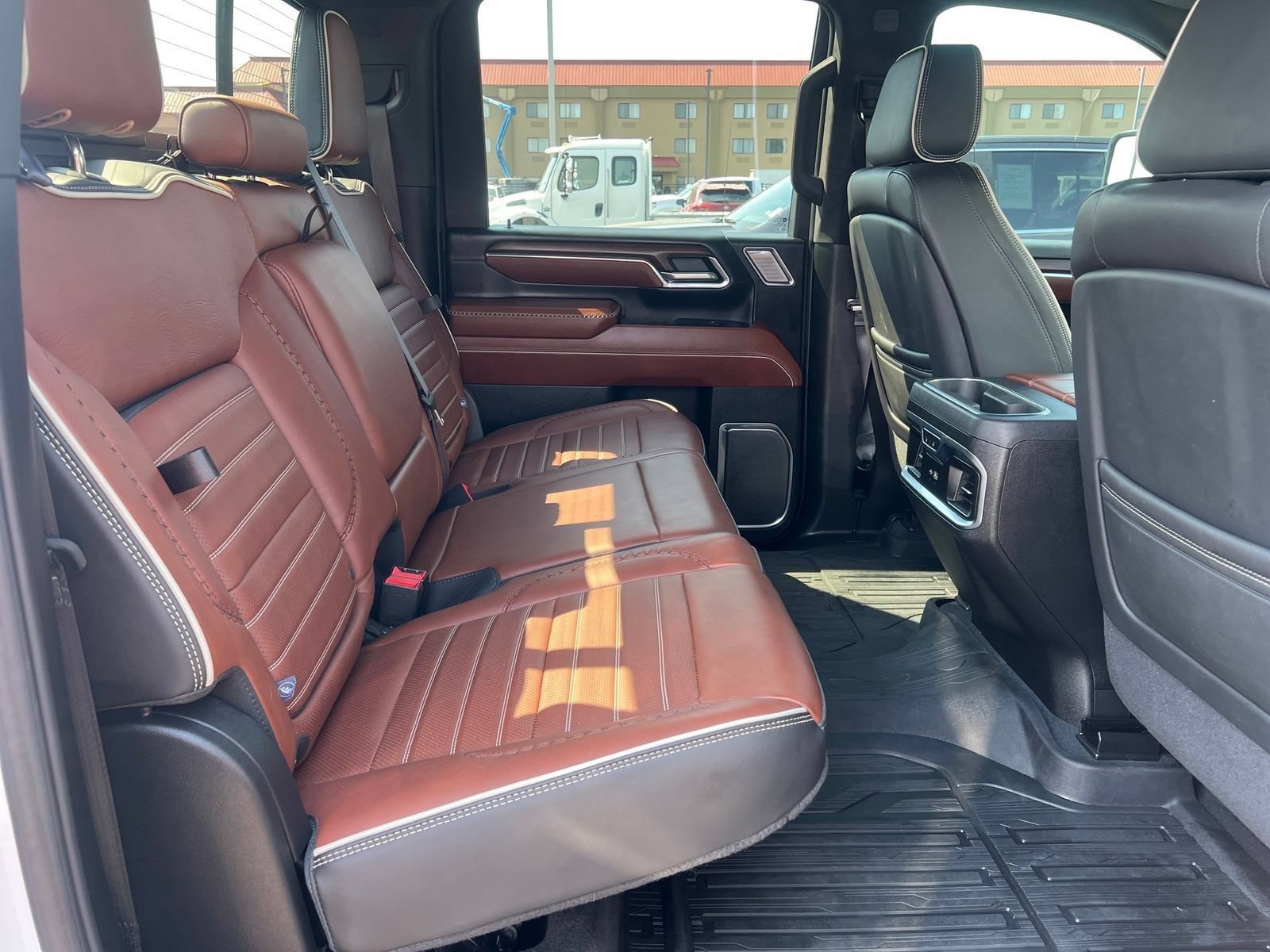 Used 2024 GMC Sierra 3500 Denali Ultimate AWD/4WD image 34