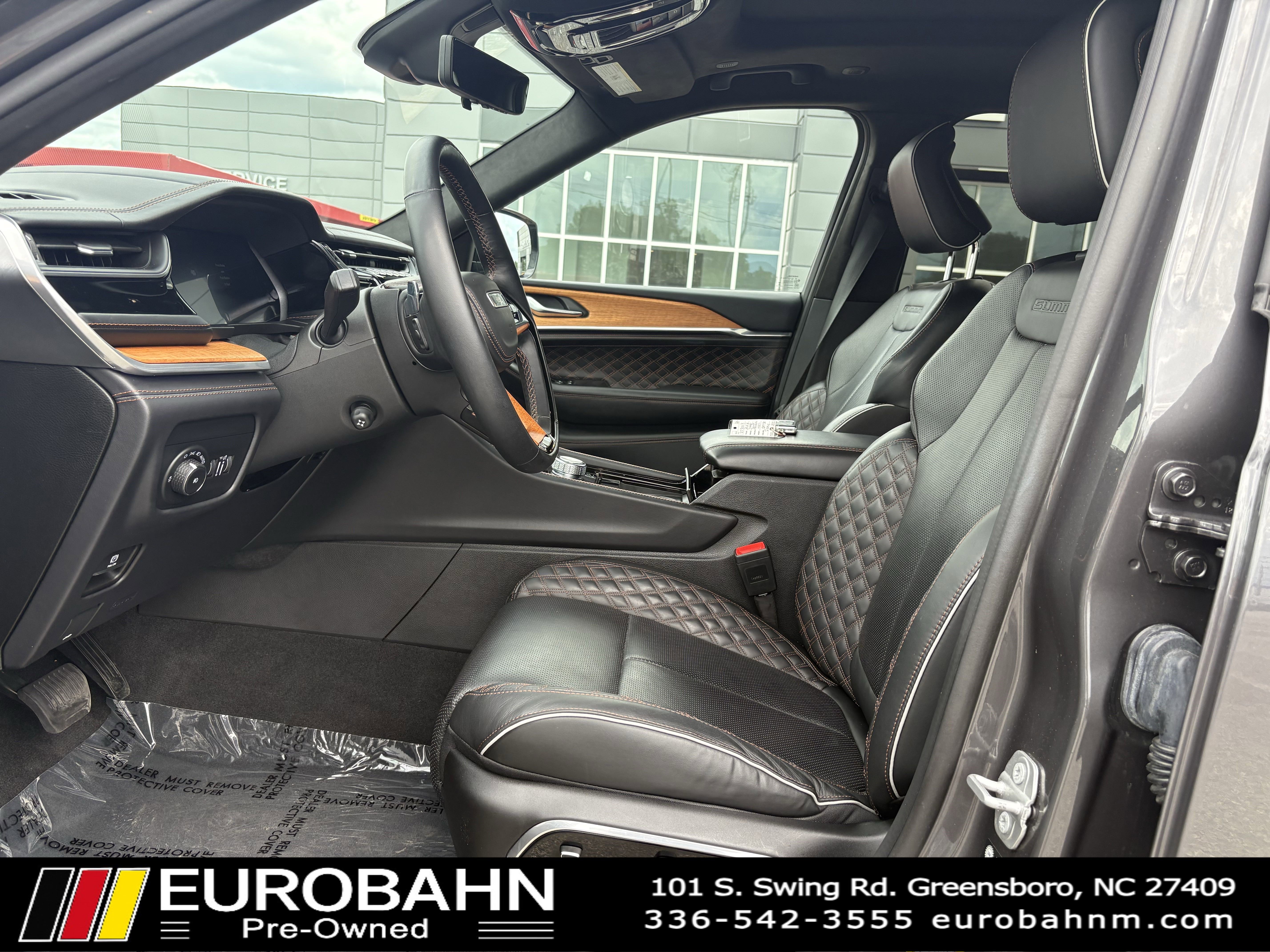 Used 2022 Jeep Grand Cherokee L Summit image 7