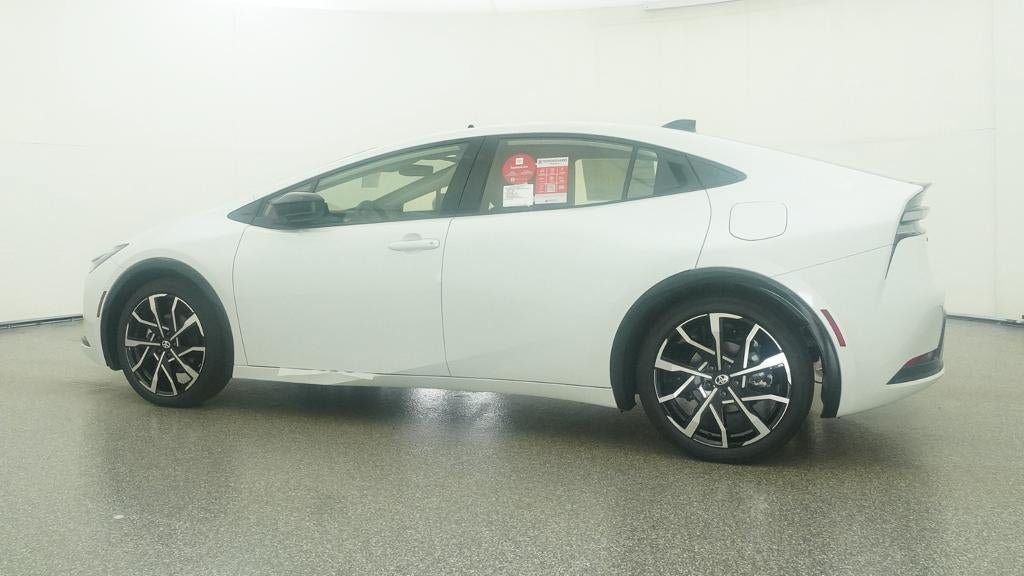 New 2027 Toyota Prius Plug-In Hybrid FWD image 20