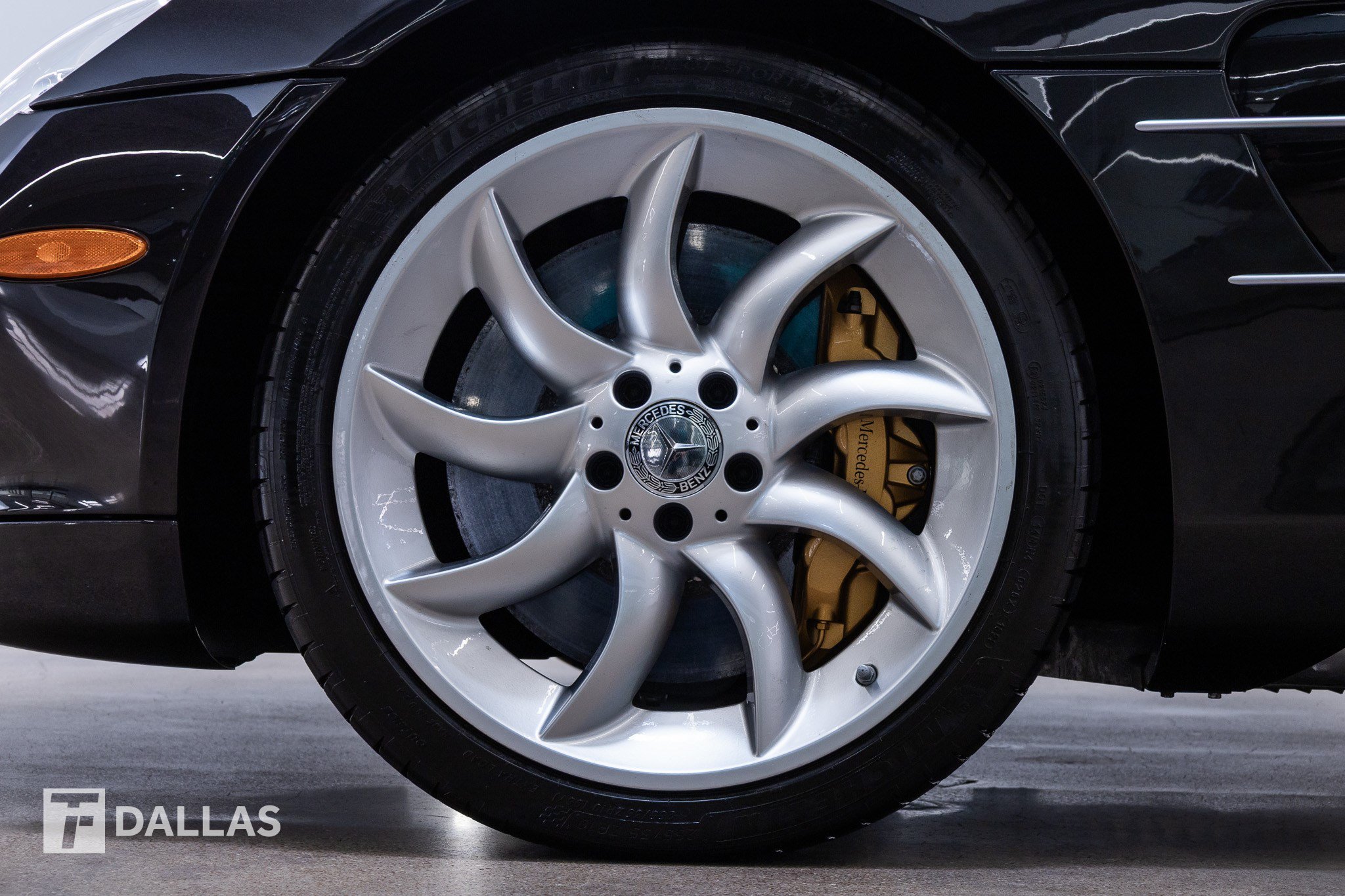 Used 2008 Mercedes-Benz SLR image 7