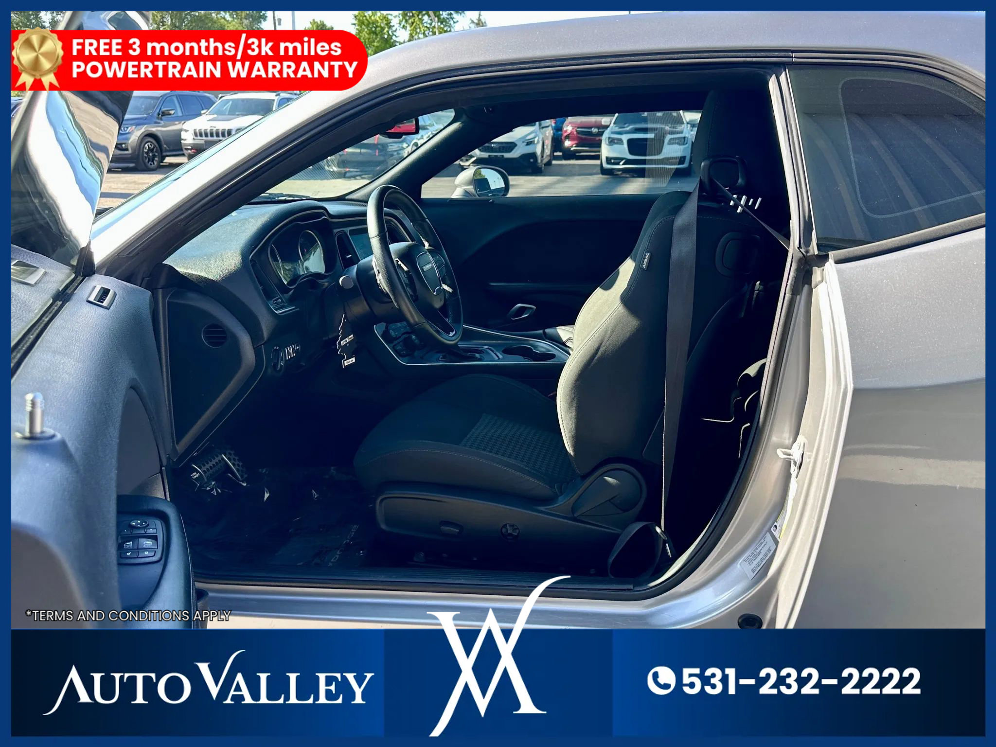 Used 2017 Dodge Challenger R/T image 12