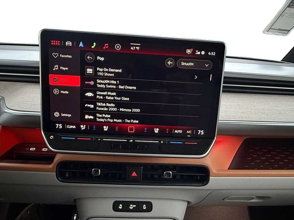 New 2025 Volkswagen ID. Buzz 1st Edition image 15