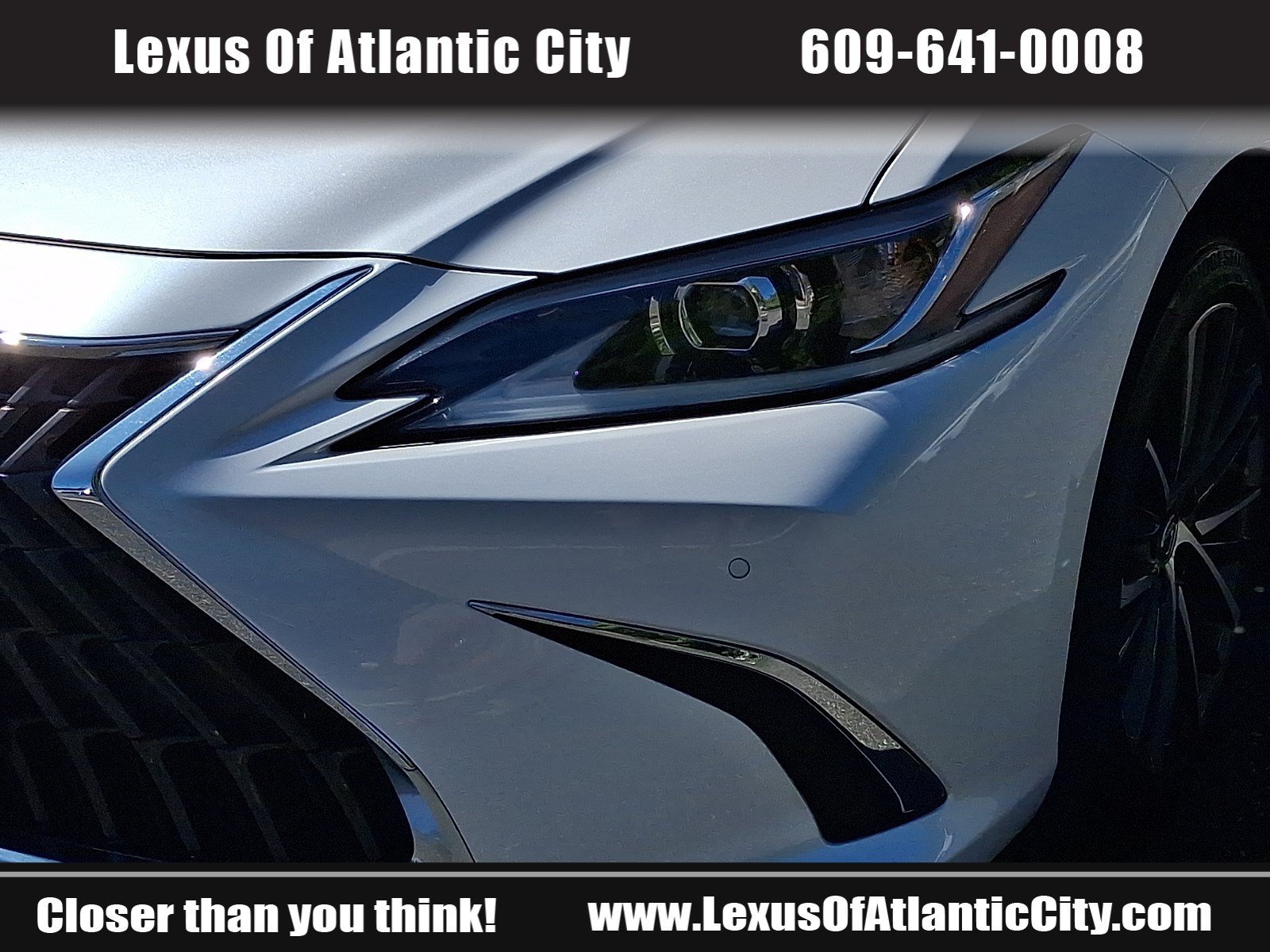Used 2025 Lexus ES 350 w/ Premium Package FWD image 9