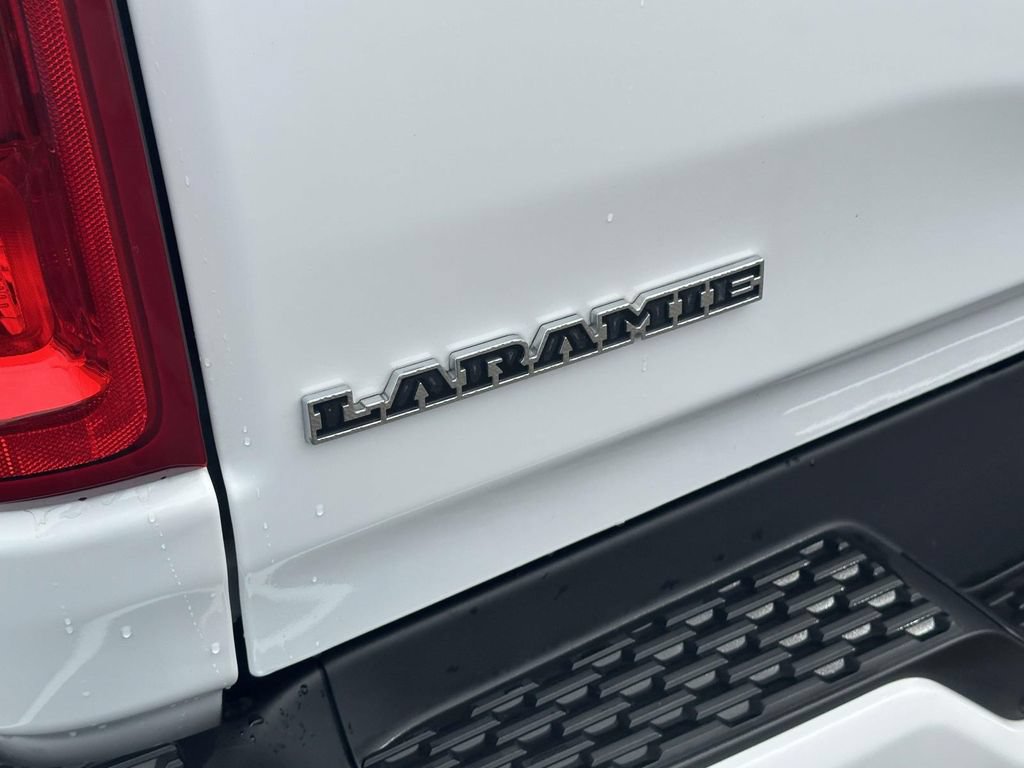 Used 2025 RAM 1500 Laramie w/ Sport Appearance Package AWD/4WD image 10