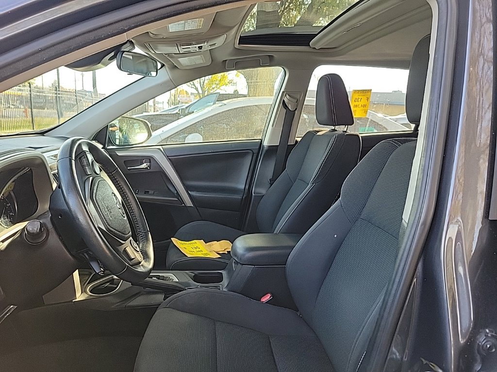 Used 2018 Toyota RAV4 XLE w/ Plus Extra Value Package AWD/4WD image 6