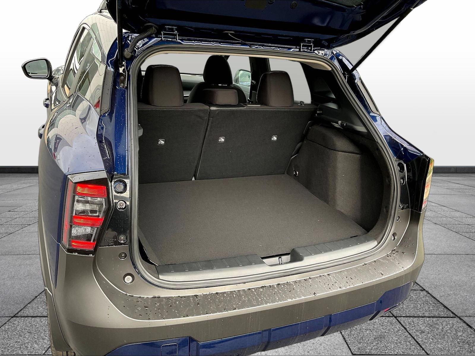 New 2027 Nissan Kicks SV AWD/4WD image 6