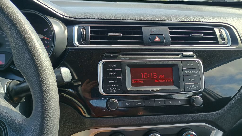 Used 2017 Kia Rio LX w/ Power Package FWD image 8