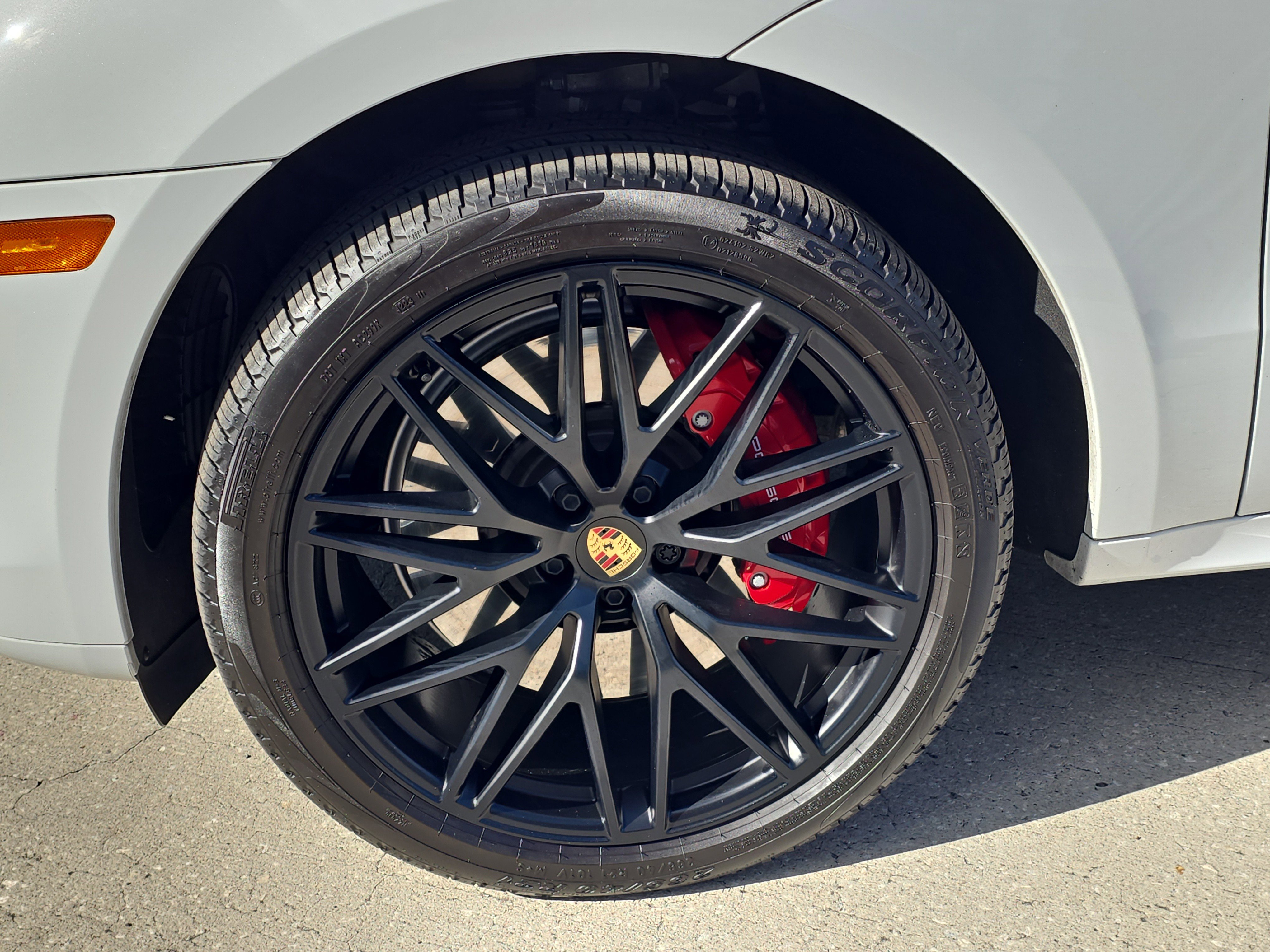 Used 2024 Porsche Macan GTS image 36