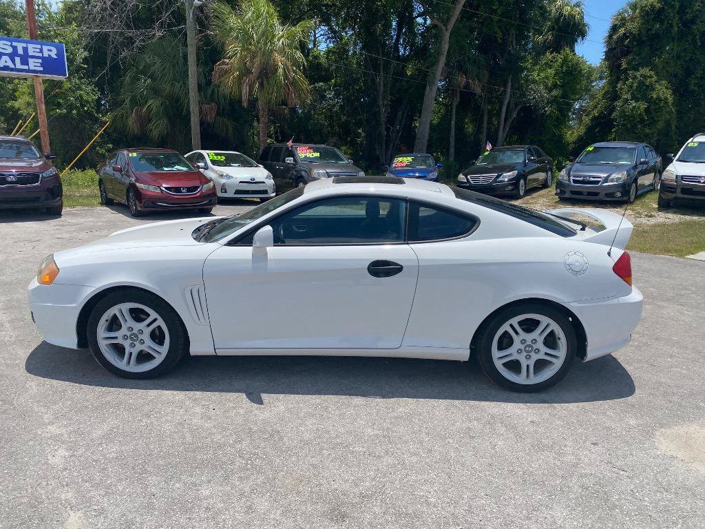 Used 2004 Hyundai Tiburon GT FWD image 1