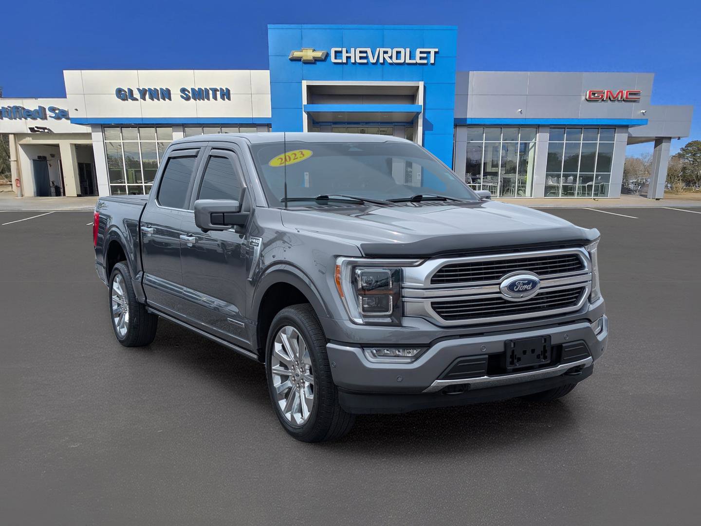 Used 2023 Ford F150 Limited image 3