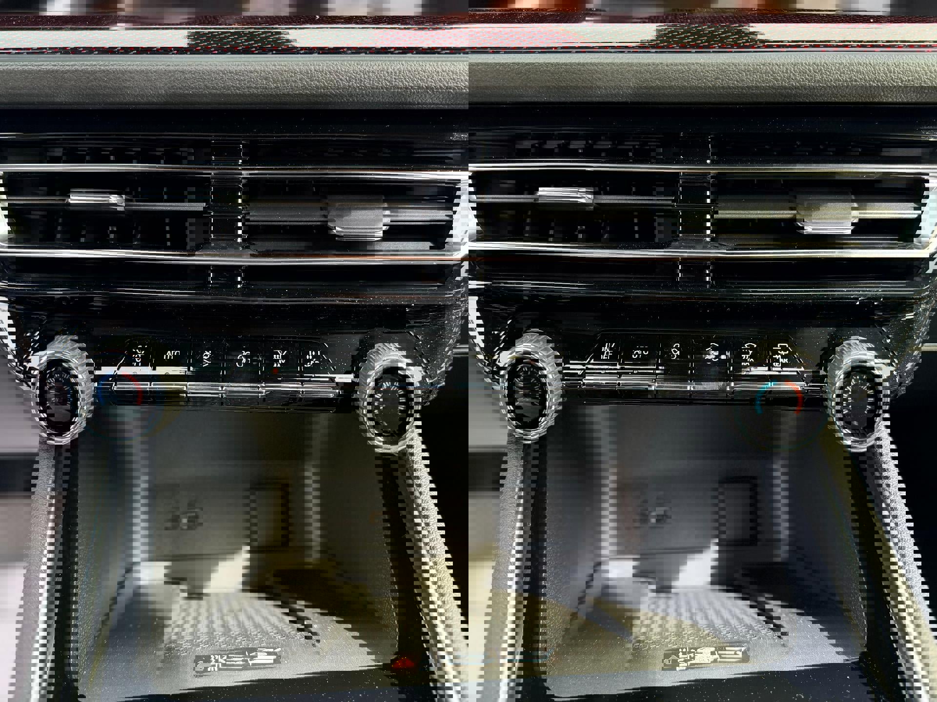 New 2026 Chevrolet Traverse RS FWD image 16