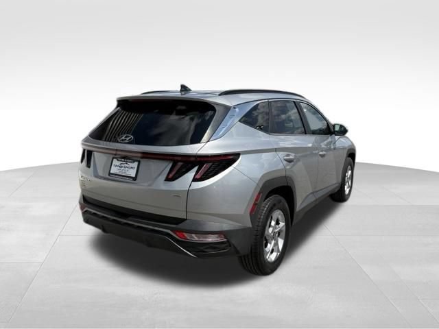 Used 2022 Hyundai Tucson SEL AWD/4WD image 2