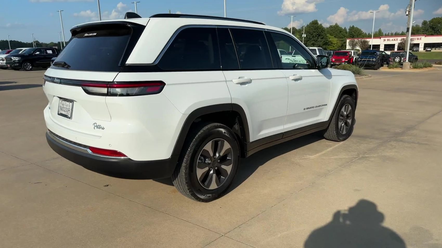 New 2023 Jeep Grand Cherokee 4WD 4xe image 8
