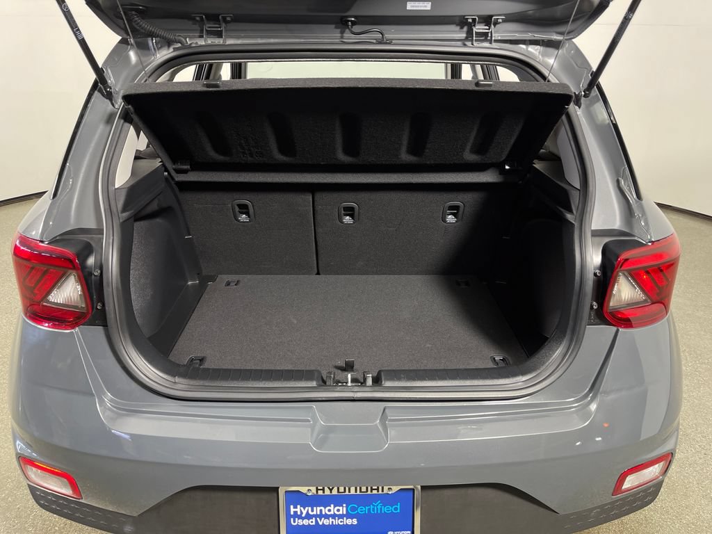 Certified 2026 Hyundai Venue SEL FWD image 11