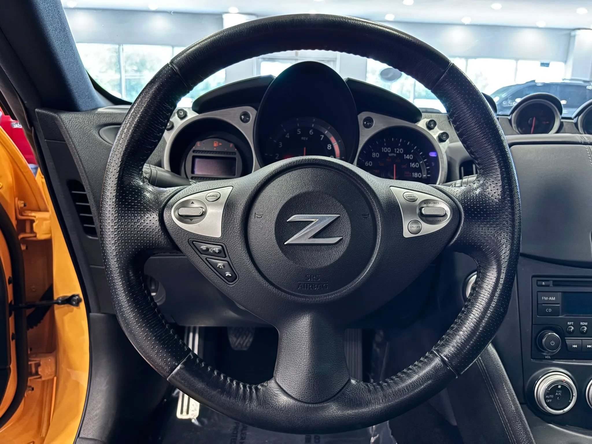 Used 2017 Nissan 370Z Coupe RWD image 19
