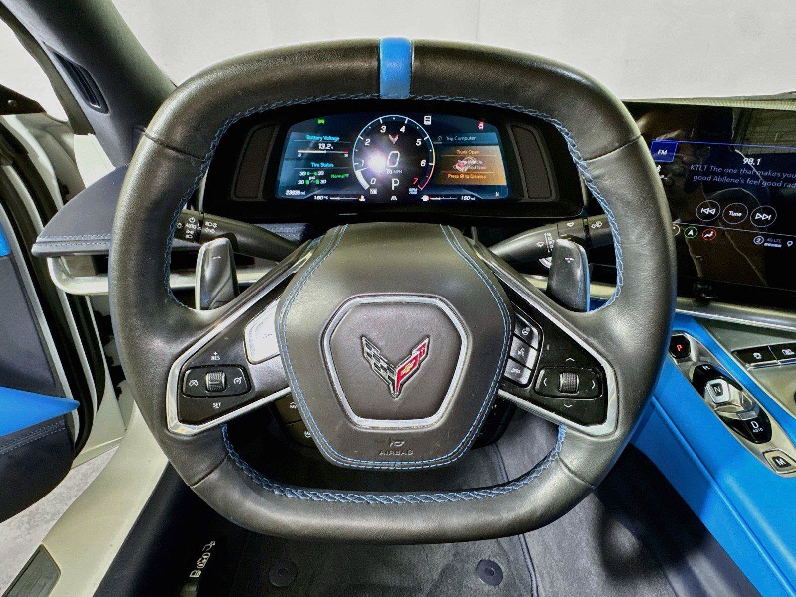 Used 2023 Chevrolet Corvette Stingray Premium Conv w/ 3LT RWD image 9