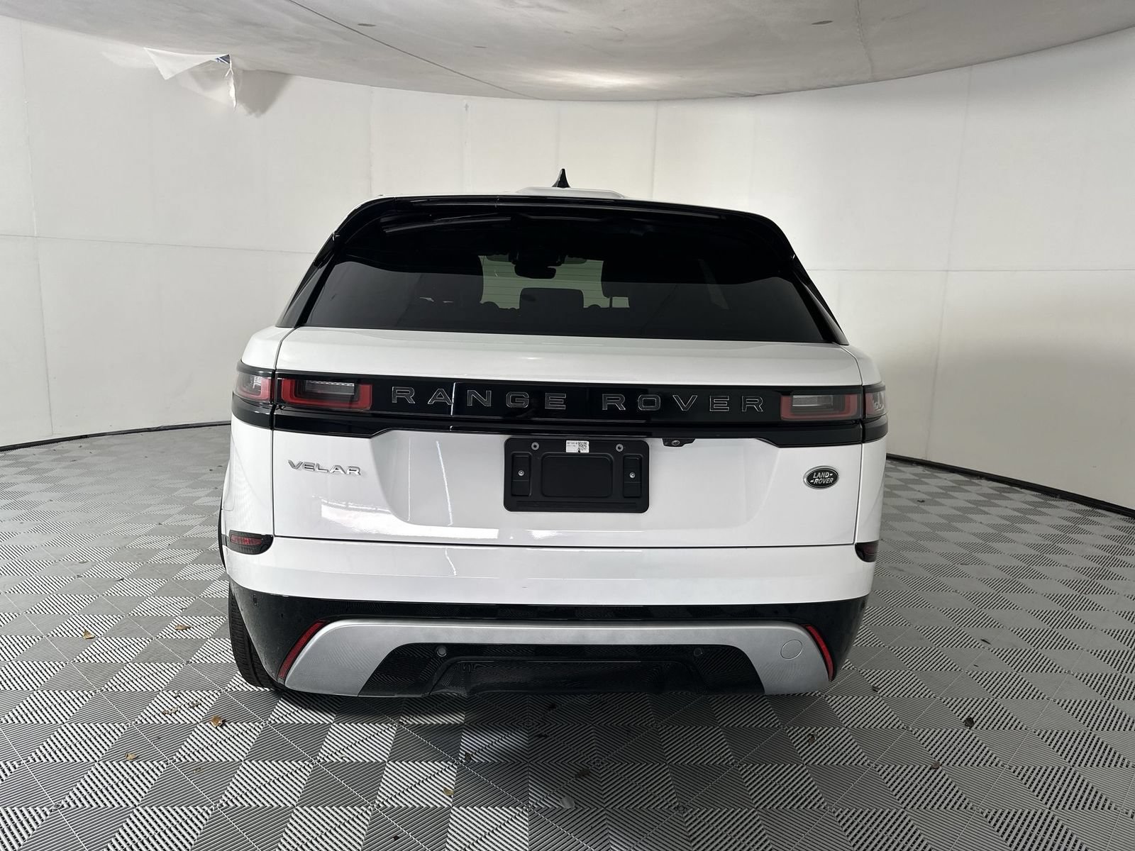 Used 2022 Land Rover Range Rover Velar S AWD/4WD image 7