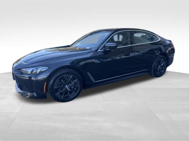 Used 2025 BMW i4 eDrive40 image 1