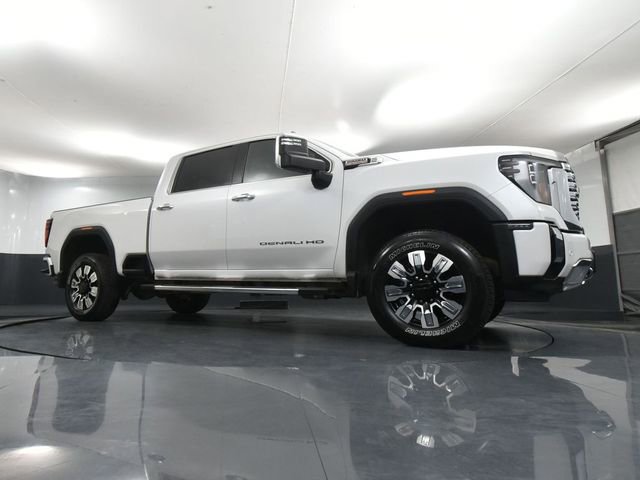 Used 2025 GMC Sierra 3500 Denali image 60