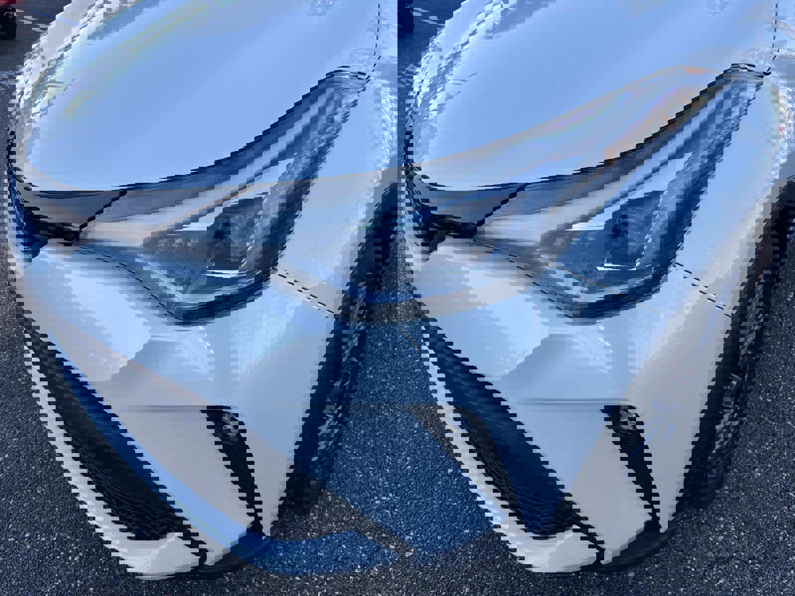 Used 2021 Toyota C-HR Limited image 9