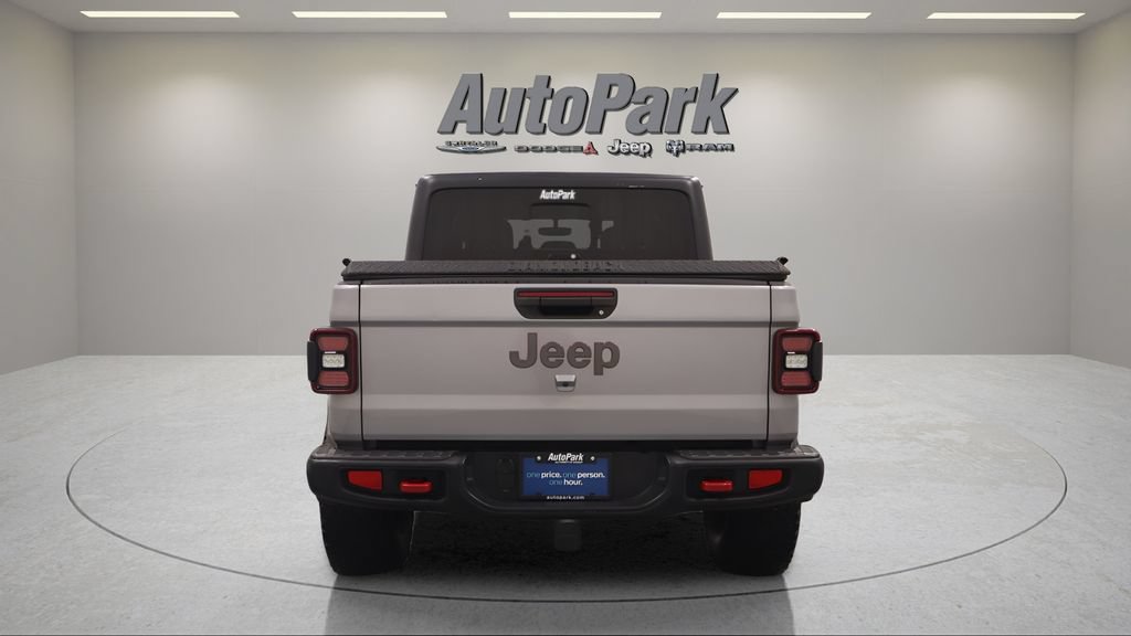 Used 2020 Jeep Gladiator Rubicon w/ Dual Top Group AWD/4WD image 9