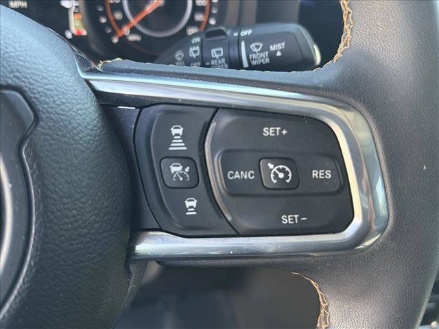 Used 2024 Jeep Wrangler Unlimited Sahara w/ Technology Group AWD/4WD image 16