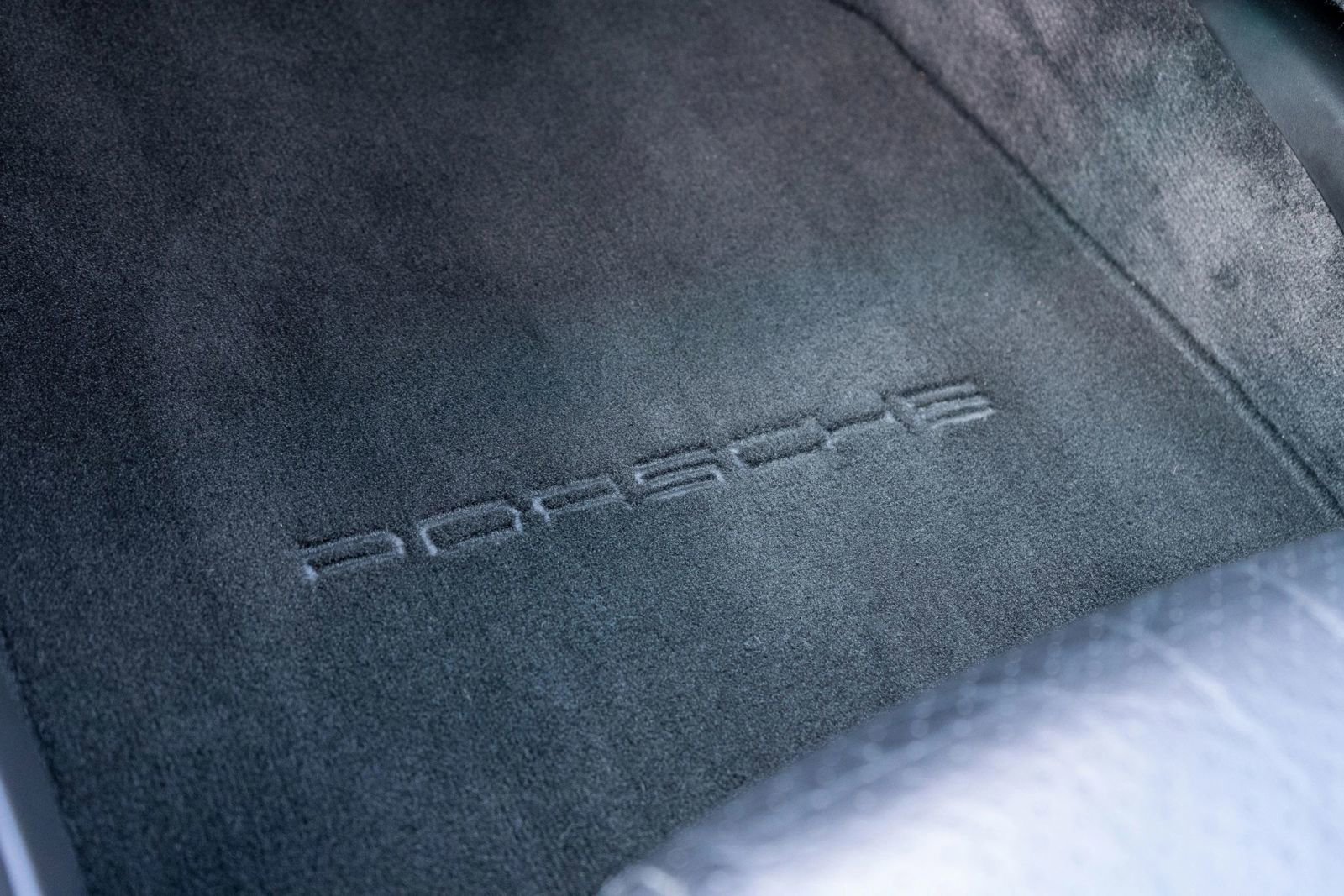 Used 2000 Porsche Boxster RWD image 39