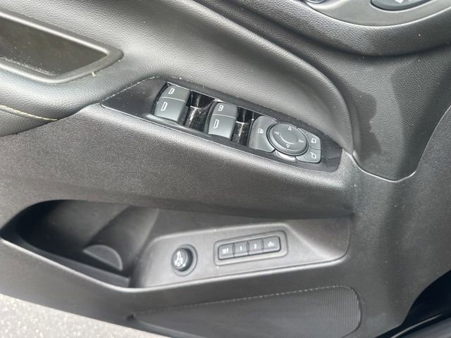 Used 2024 Chevrolet Equinox Premier image 10